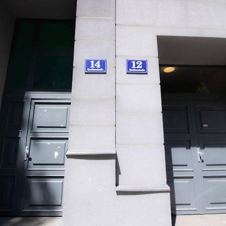 Apartamento Sunny & Cozy Penthouse With Balcony L Dg4'14 Viena Exterior foto